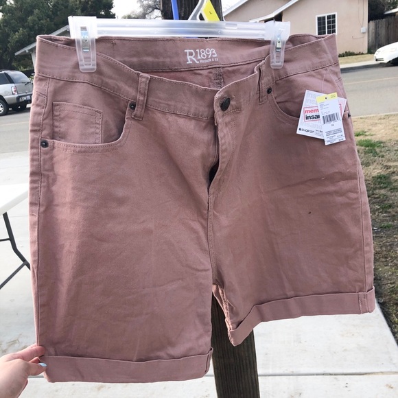 Cute blush shorts size 16 - Picture 1 of 2